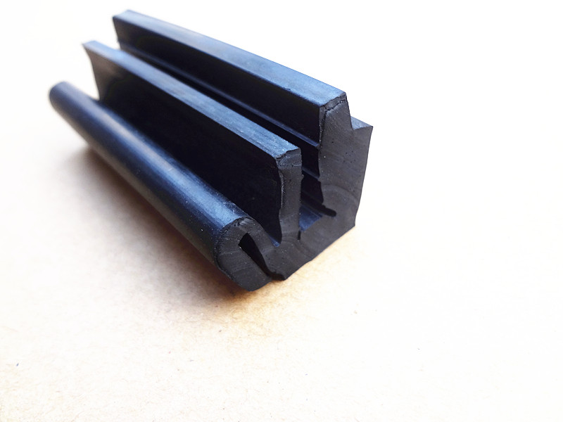EPDM Rubber Door Seal EPDM Rubber Door Seal
